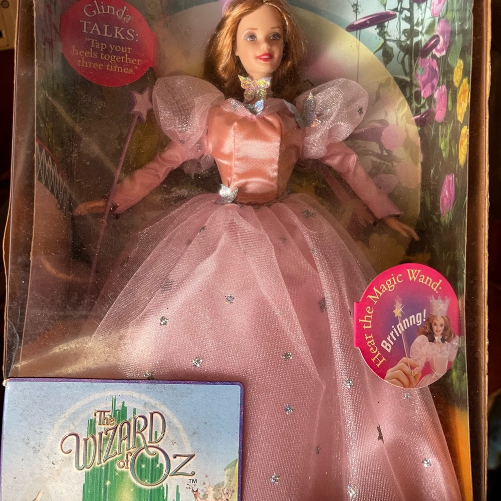 1999 Barbie as Glinda in Wizard of Oz NIB Mint Condition